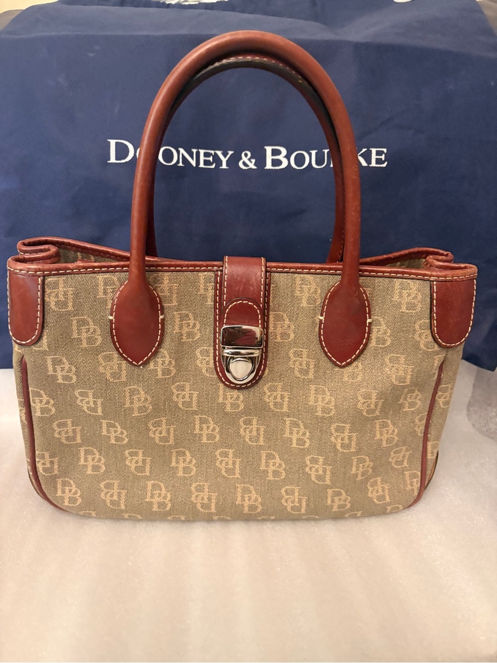 Dooney & Bourke Vintage Olive Monogram Satchel Pink Interior Push Lock Dust Bag